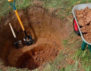 Выкапывание ямы